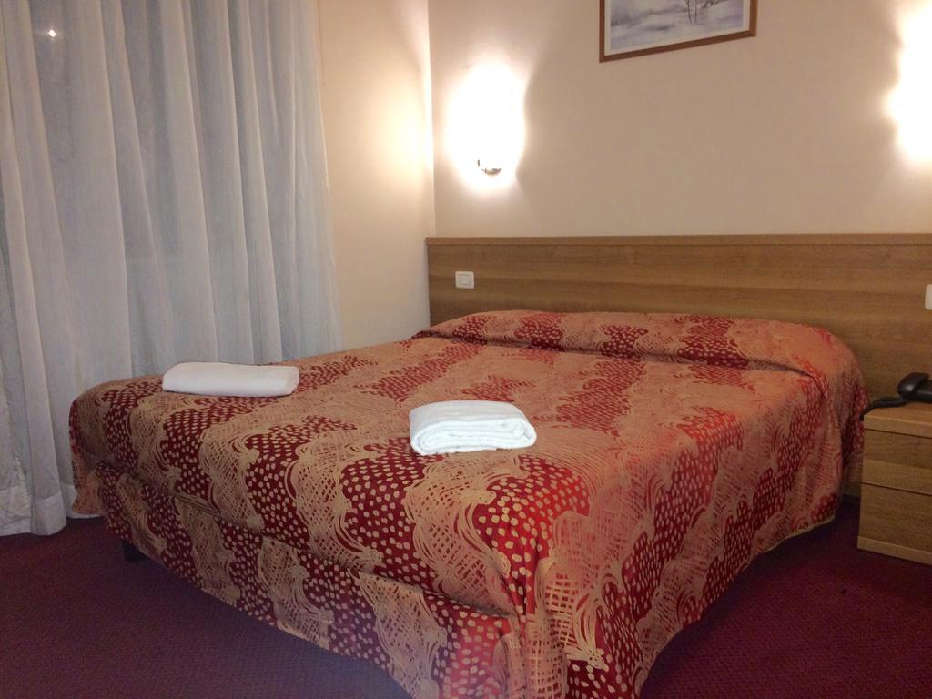 Royal Hotel Milan Ruang foto