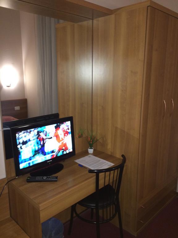 Royal Hotel Milan Ruang foto