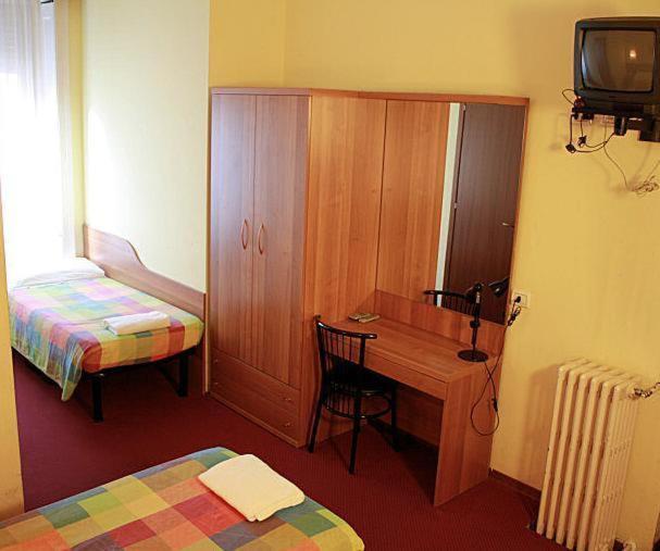 Royal Hotel Milan Ruang foto